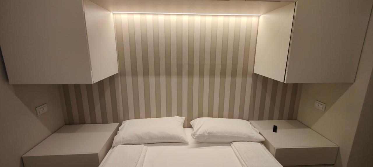 Appartamento Marcora 6 G Luxury Living Milano Esterno foto